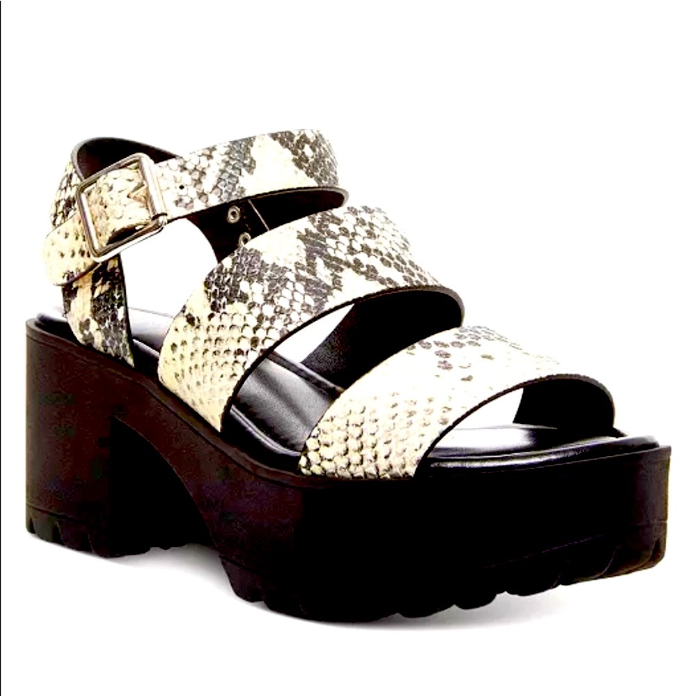 Brand new Madden Girl Carter Platform Lug Sandals